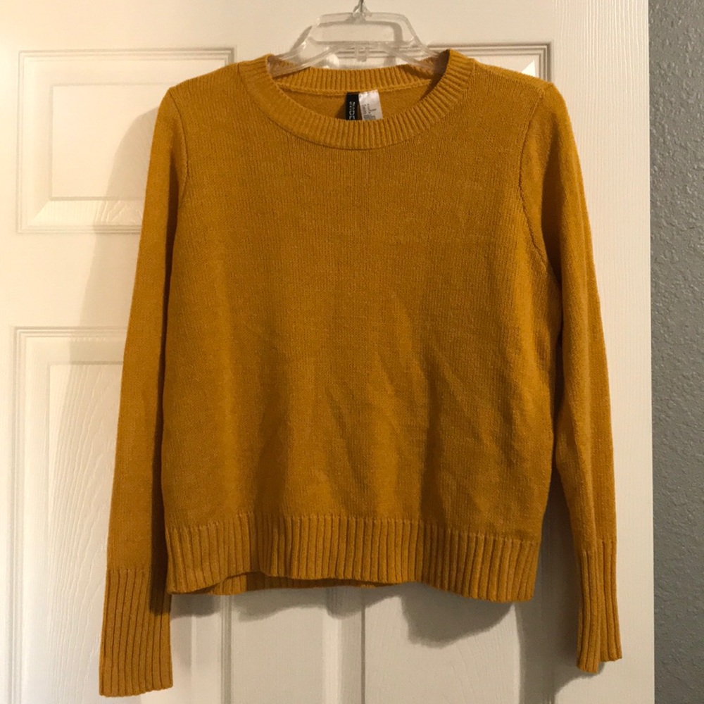 Mustard yellow sweater